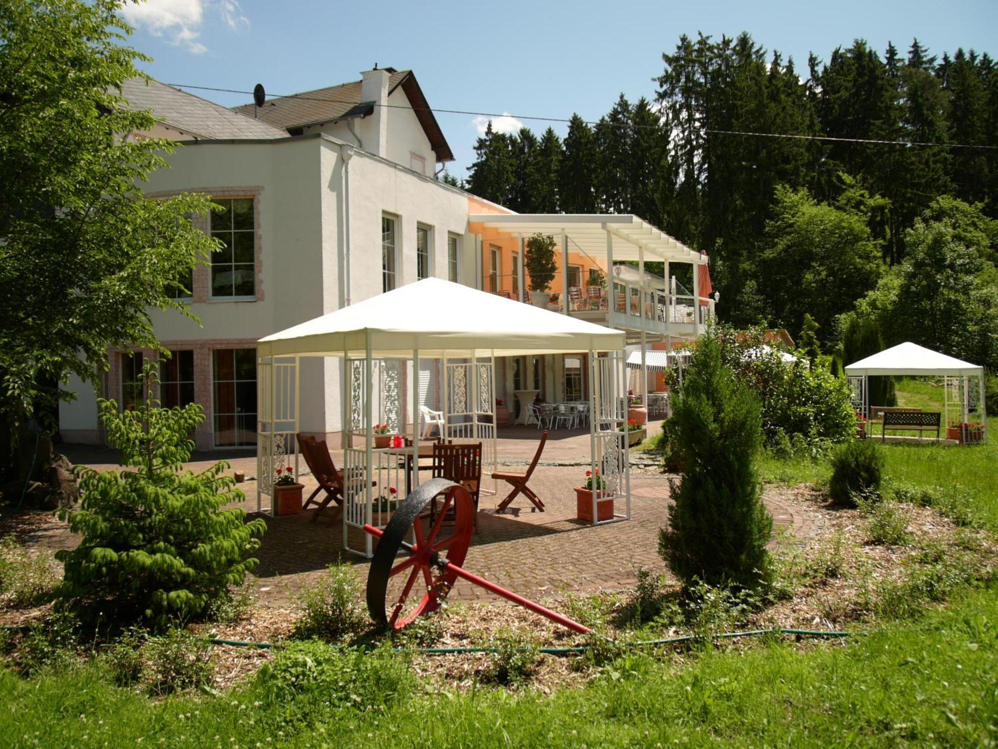 Studentenmuehle Hotel - Restaurant Nomborn Eksteriør bilde