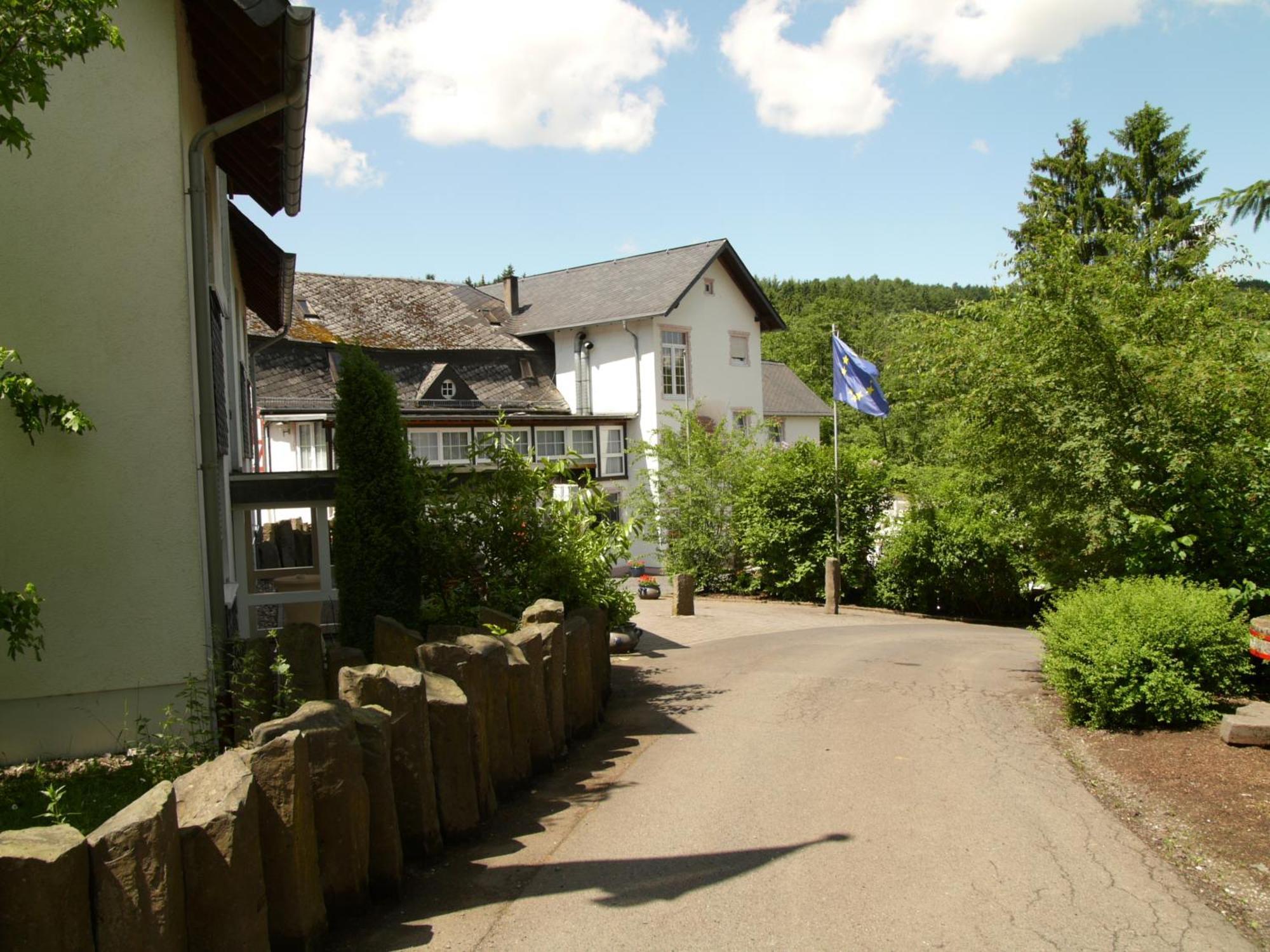 Studentenmuehle Hotel - Restaurant Nomborn Eksteriør bilde